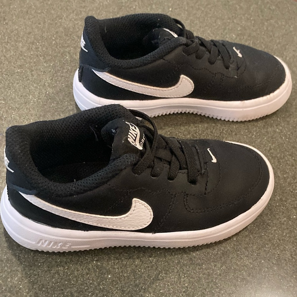 Nike Black and White Sneakers